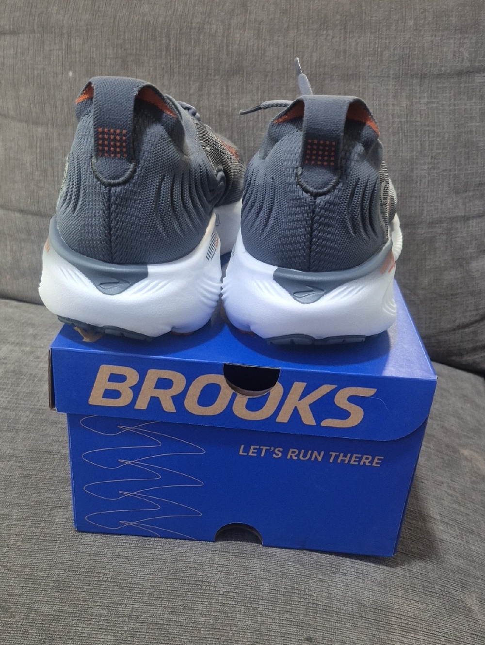 Brooks Adrenaline GTS 25 Men’s 10.5 D Bomb Pop Grey NIB - Picture 4 of 6